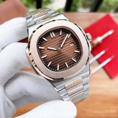Luxury Steel Quartz Watch with Luminescent Display, Perfect for Stylish Men and Women
